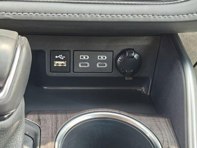 used 2024 Toyota Highlander Hybrid car, priced at $50,532