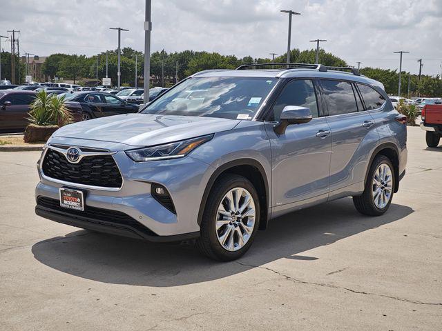 used 2024 Toyota Highlander Hybrid car, priced at $50,532