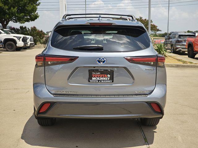 used 2024 Toyota Highlander Hybrid car, priced at $50,532