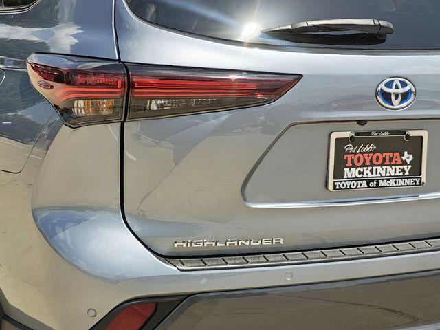 used 2024 Toyota Highlander Hybrid car, priced at $50,532