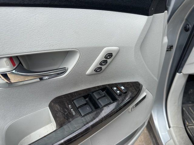 used 2015 Toyota Venza car, priced at $13,989