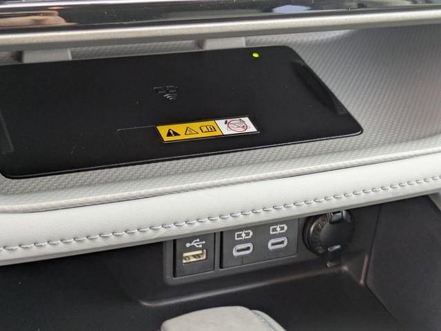 used 2023 Toyota Highlander Hybrid car, priced at $43,130
