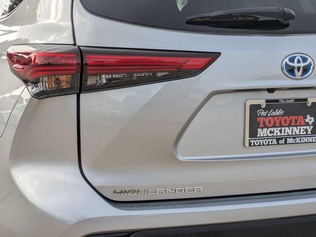 used 2023 Toyota Highlander Hybrid car, priced at $43,130
