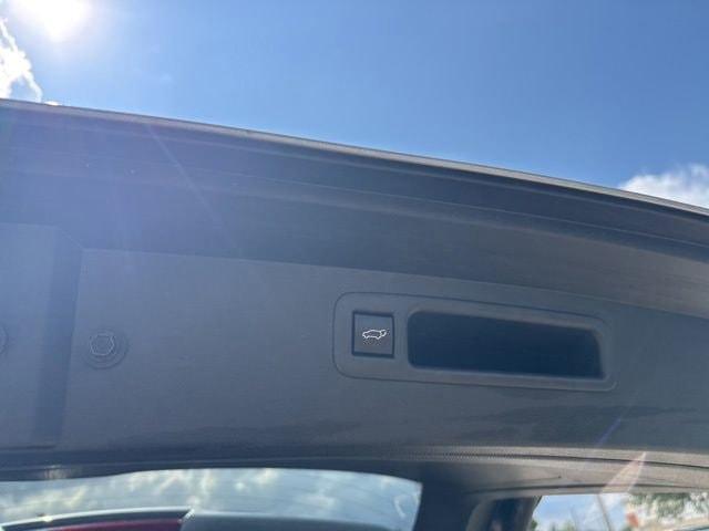 used 2023 Toyota Highlander Hybrid car, priced at $44,401