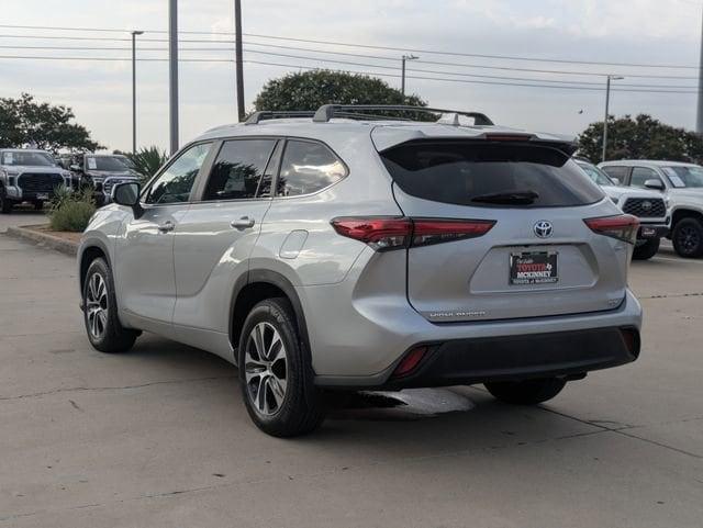 used 2023 Toyota Highlander Hybrid car, priced at $43,130