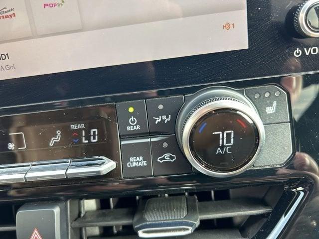 used 2023 Toyota Highlander car, priced at $42,579