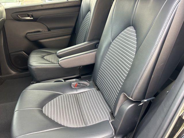 used 2023 Toyota Highlander car, priced at $42,579