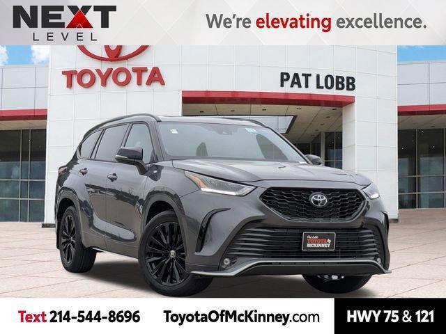 used 2024 Toyota Highlander car, priced at $47,567