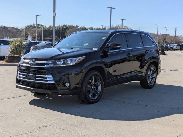 used 2018 Toyota Highlander car, priced at $27,481