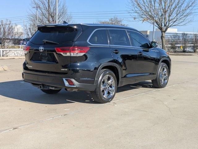 used 2018 Toyota Highlander car, priced at $27,481