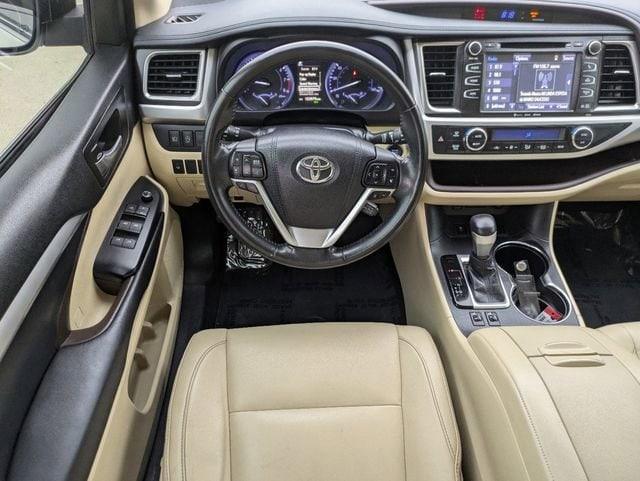 used 2018 Toyota Highlander car, priced at $23,171