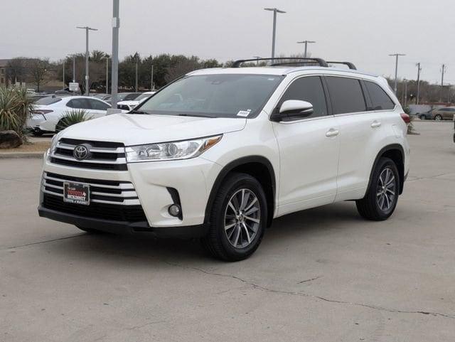 used 2018 Toyota Highlander car, priced at $23,171