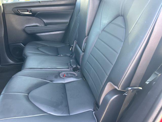 used 2022 Toyota Highlander car, priced at $37,986
