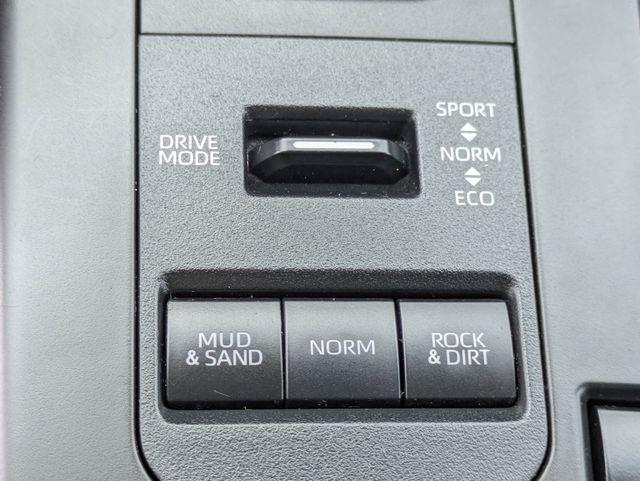 used 2022 Toyota Highlander car, priced at $37,573