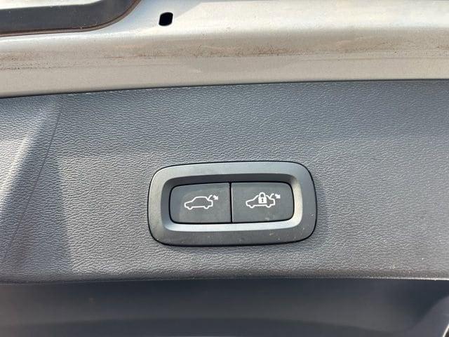 used 2023 Volvo XC40 car, priced at $36,964