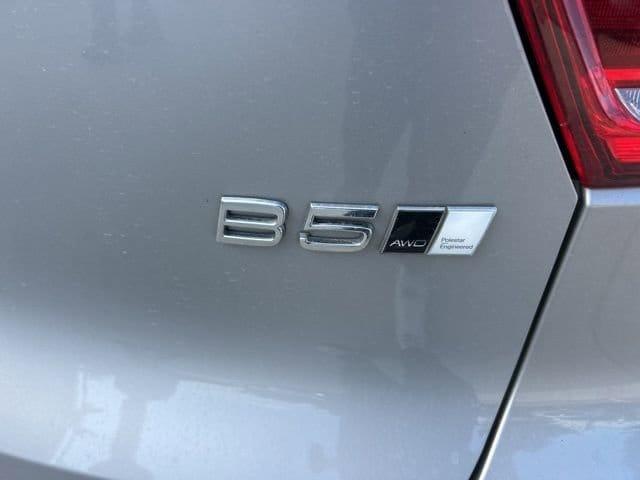 used 2023 Volvo XC40 car, priced at $36,964