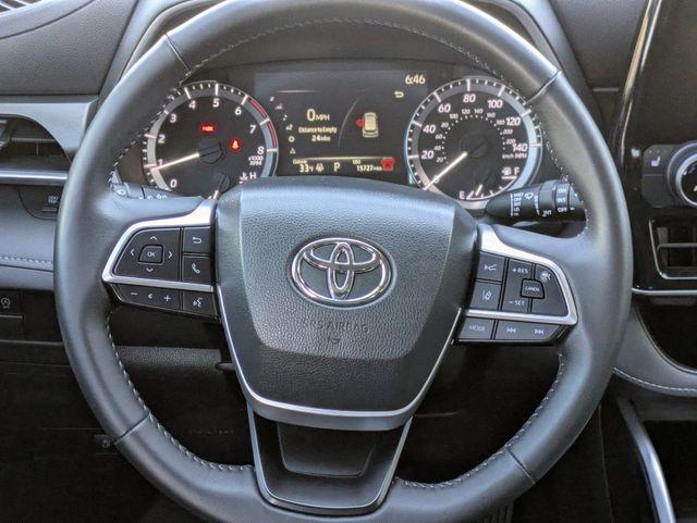 used 2024 Toyota Highlander car, priced at $39,144