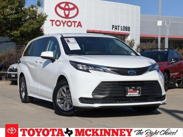 used 2023 Toyota Sienna car, priced at $38,481