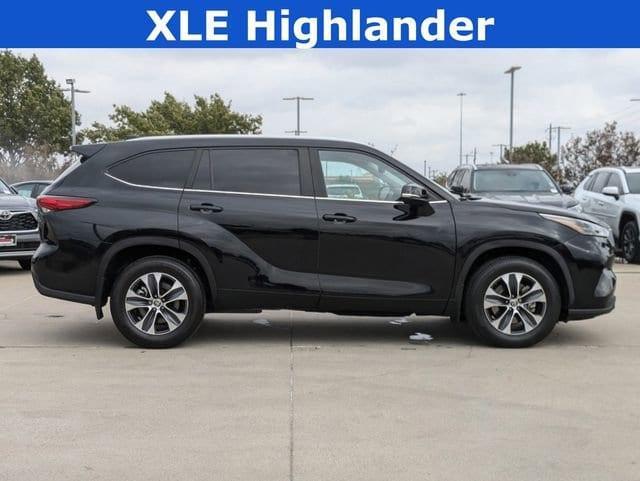 used 2023 Toyota Highlander car, priced at $37,981