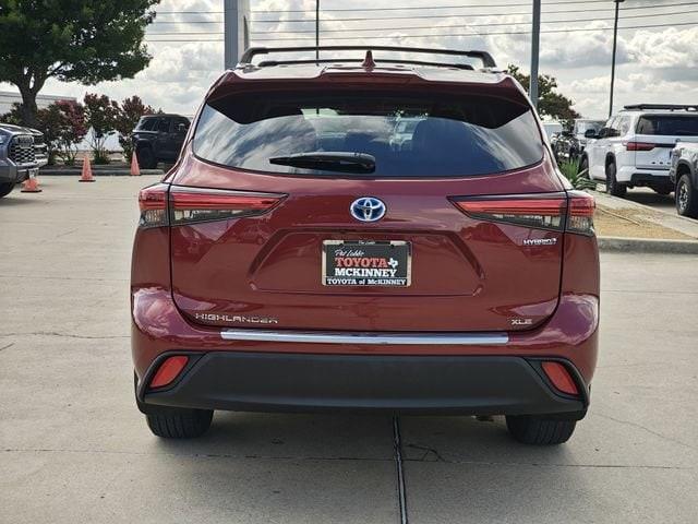 used 2023 Toyota Highlander Hybrid car, priced at $45,678