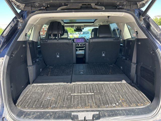 used 2023 Toyota Highlander Hybrid car, priced at $48,243