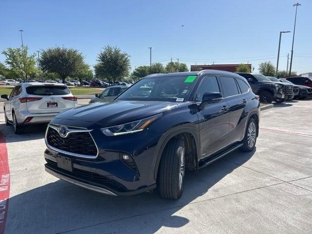 used 2023 Toyota Highlander Hybrid car, priced at $49,725