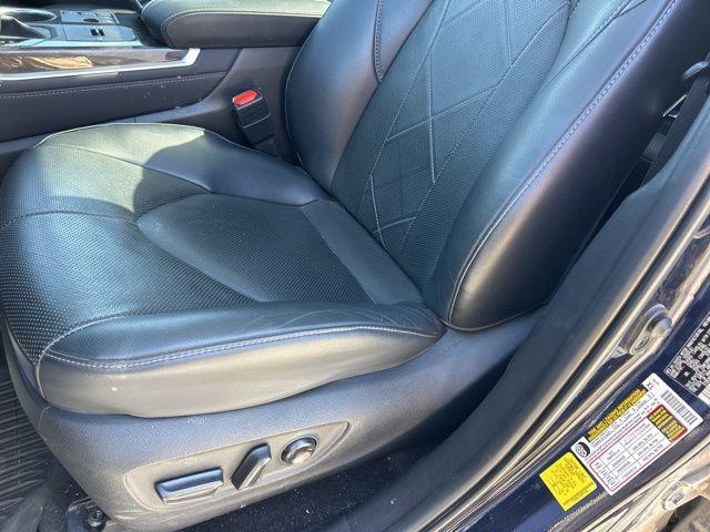used 2023 Toyota Highlander Hybrid car, priced at $48,243
