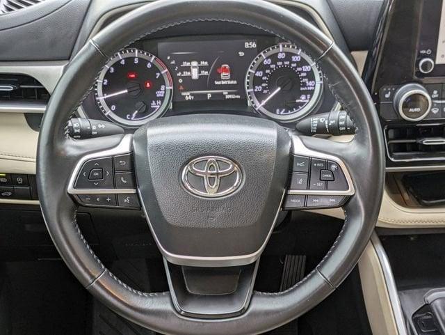 used 2023 Toyota Highlander car, priced at $36,981