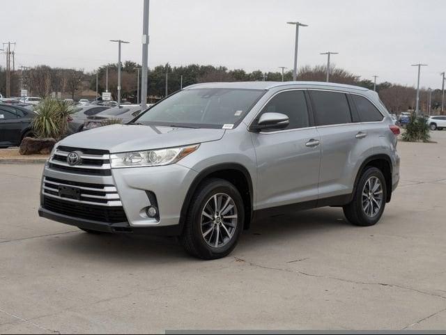 used 2019 Toyota Highlander car, priced at $24,423