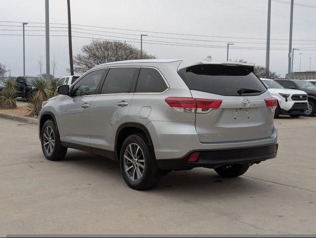 used 2019 Toyota Highlander car, priced at $24,423