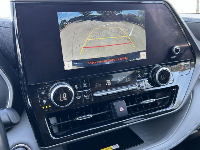 used 2023 Toyota Highlander car, priced at $39,301
