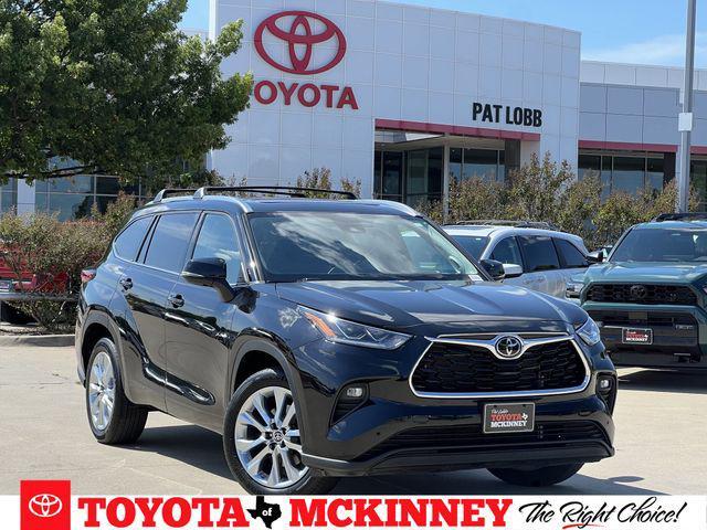 used 2023 Toyota Highlander car, priced at $39,301