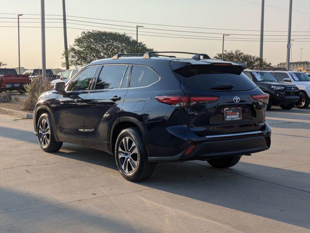 used 2020 Toyota Highlander car, priced at $29,431