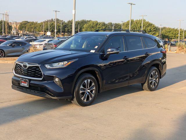 used 2020 Toyota Highlander car, priced at $29,431