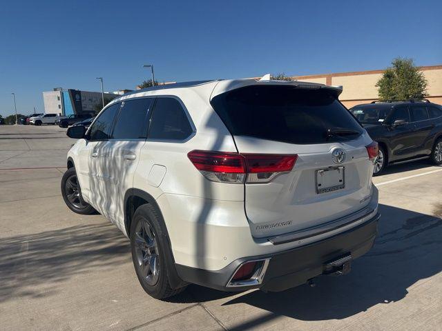 used 2018 Toyota Highlander car, priced at $28,907