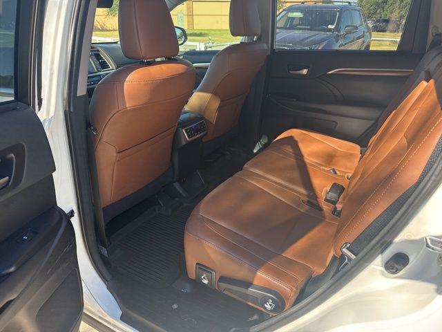 used 2018 Toyota Highlander car, priced at $28,907