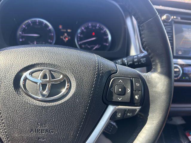 used 2018 Toyota Highlander car, priced at $28,907