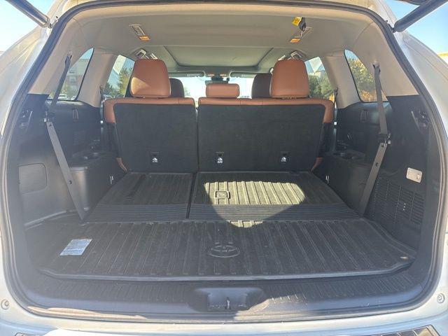 used 2018 Toyota Highlander car, priced at $28,907