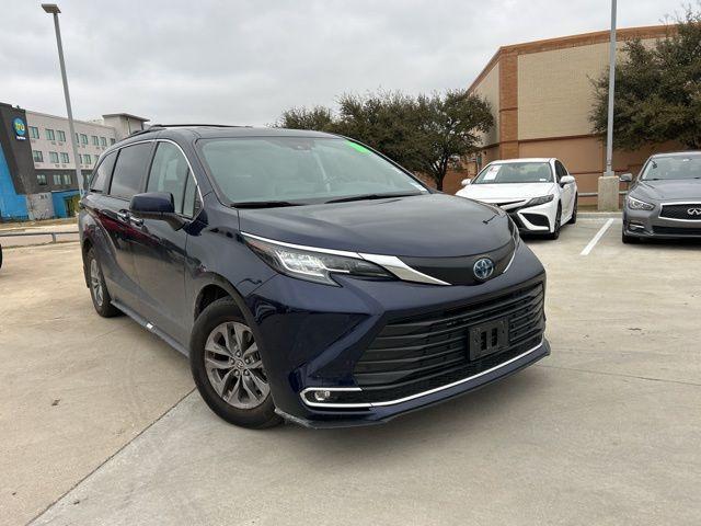 used 2022 Toyota Sienna car