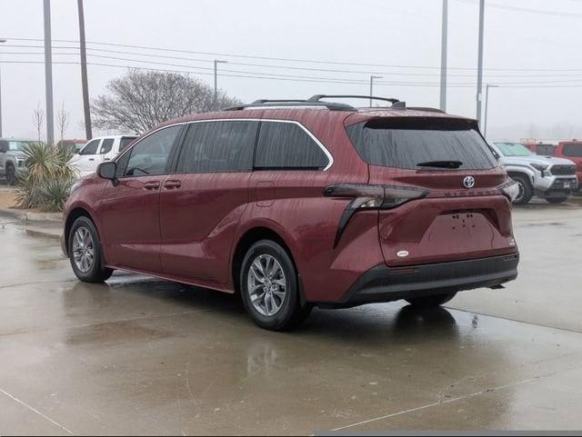 used 2024 Toyota Sienna car, priced at $37,354