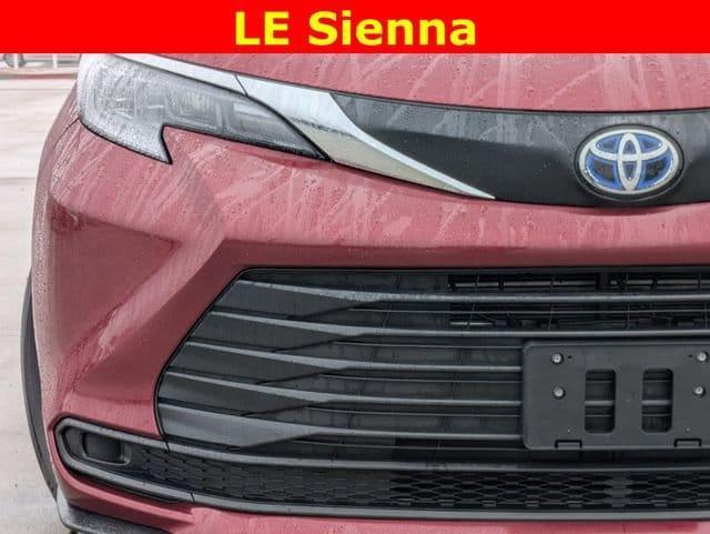 used 2024 Toyota Sienna car, priced at $37,354