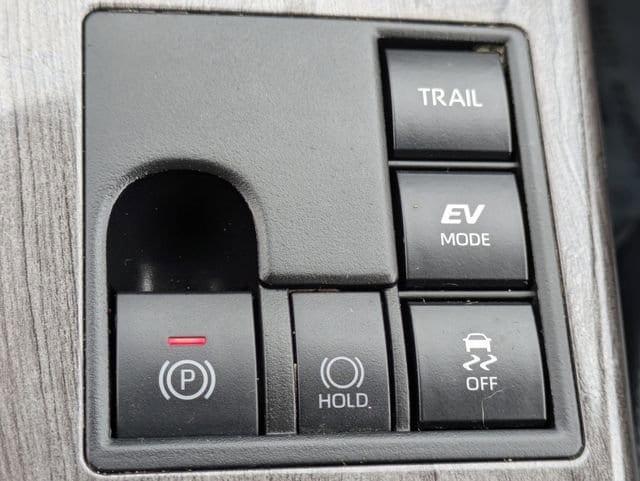 used 2023 Toyota Highlander Hybrid car, priced at $46,053