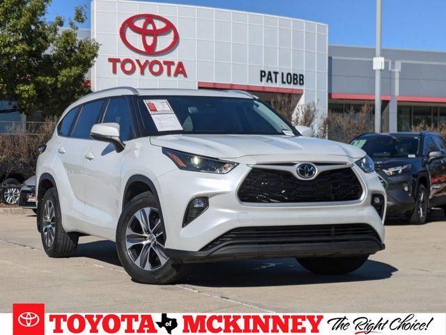 used 2023 Toyota Highlander car, priced at $40,981