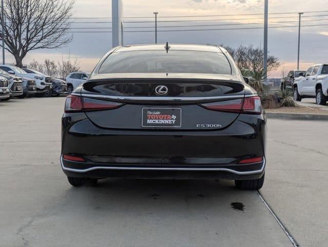 used 2023 Lexus ES 300h car, priced at $40,980