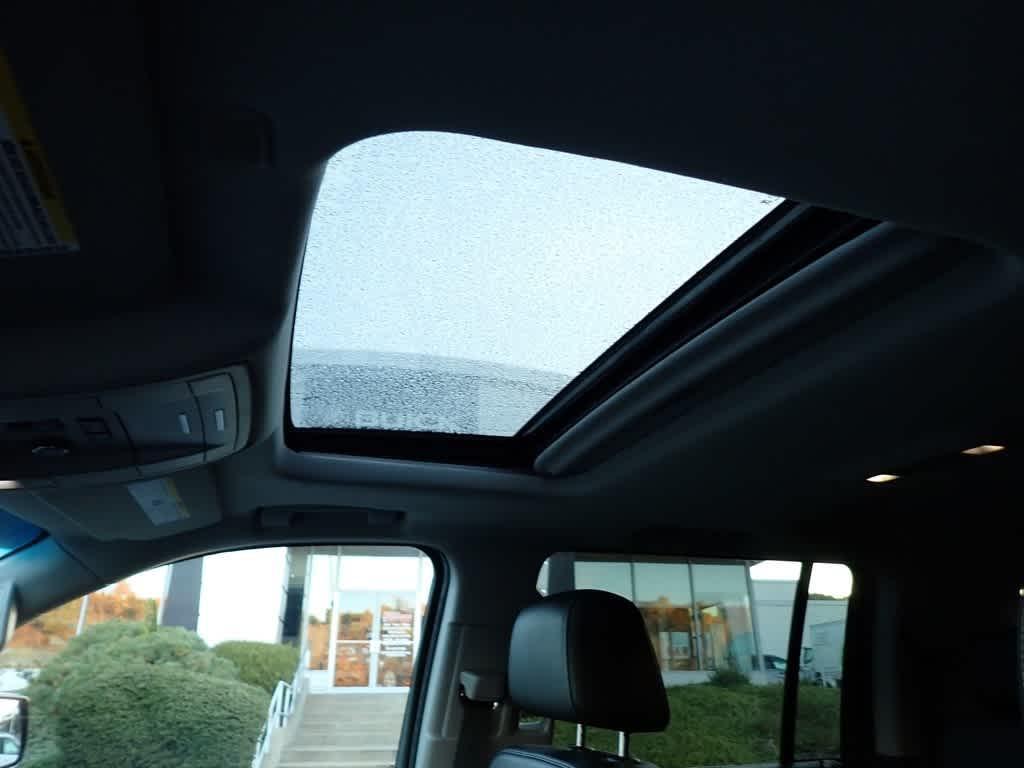 used 2019 GMC Yukon XL car, priced at $27,600