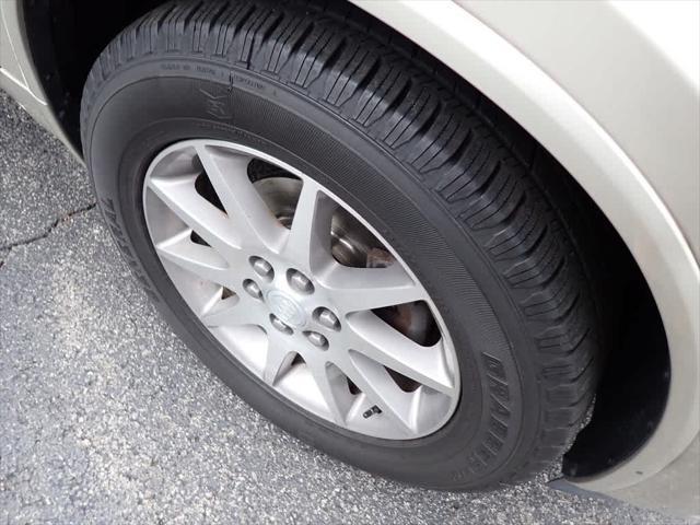 used 2015 Buick Enclave car, priced at $13,498