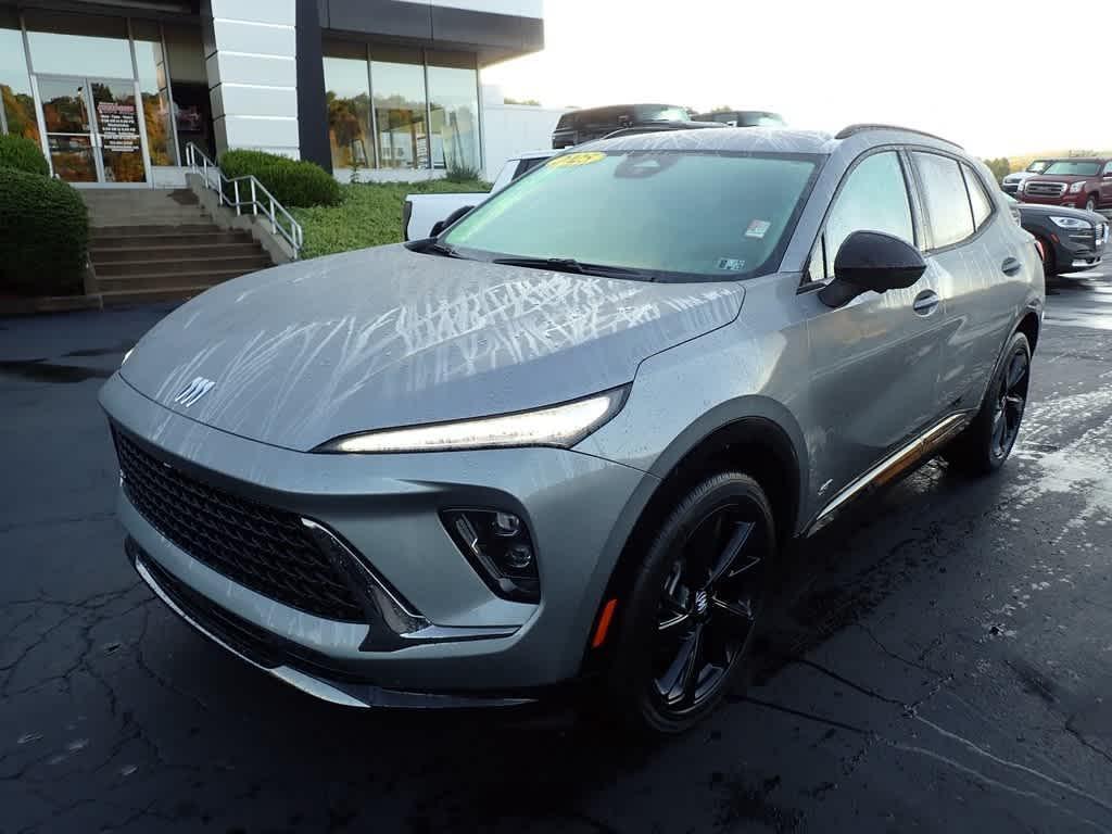 used 2025 Buick Envision car, priced at $36,490