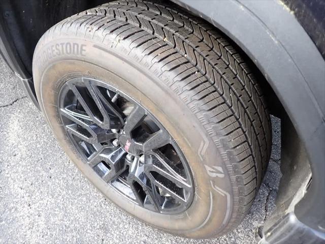 used 2022 GMC Sierra 1500 car, priced at $43,640