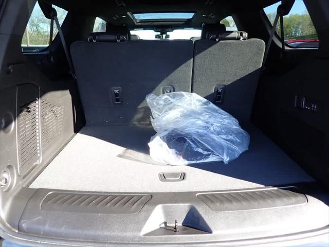 used 2022 GMC Yukon XL car, priced at $56,325