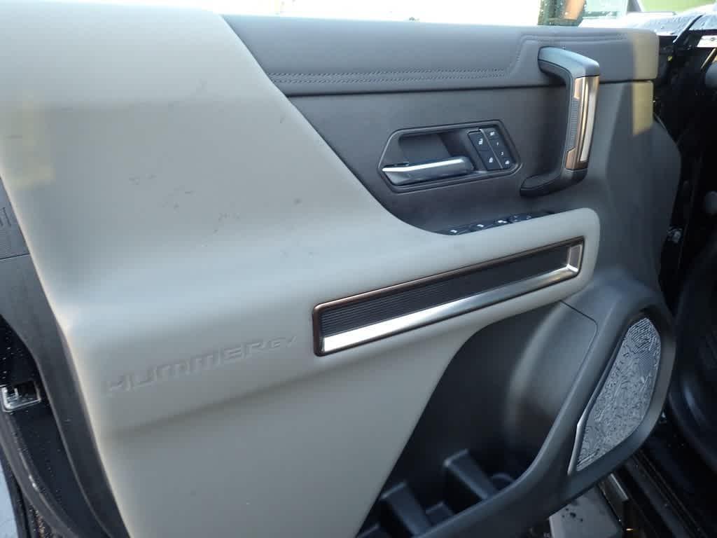 used 2025 GMC HUMMER EV SUV car, priced at $95,700